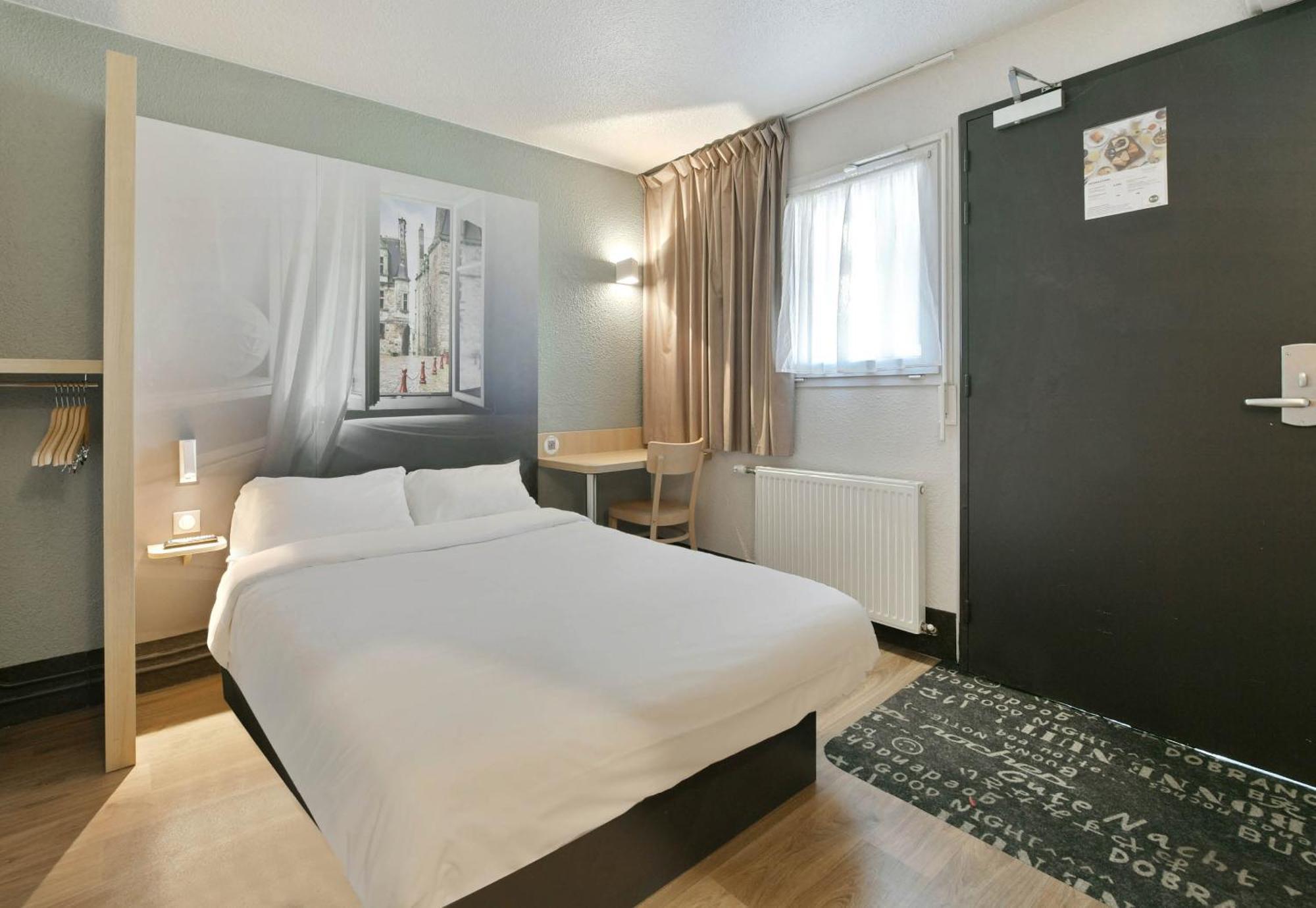 B&B Hotel Le Mans Sud アルナージュ エクステリア 写真
